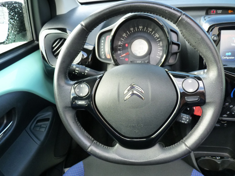 Photo 8 Citroen C1 AIRSCAPE VTI 72 SHINE 5P Essence VERT CLAIR METAL en vente chez Vent d'ouest automobiles Photo 8 de l'offre de CITROEN C1 AIRSCAPE VTI 72 SHINE 5P à 8990€ chez Vent d'ouest automobiles
