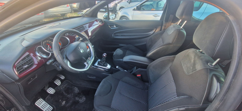 Photo 5 de l'offre de CITROEN DS3 1.6 THP 155CH SPORT CHIC à 8990€ chez Automobile nimois