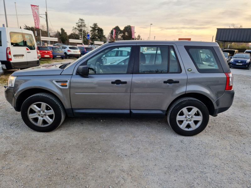 Photo 6 de l'offre de LAND-ROVER FREELANDER  2 TD4 SE BA à 9590€ chez Automobile nimois