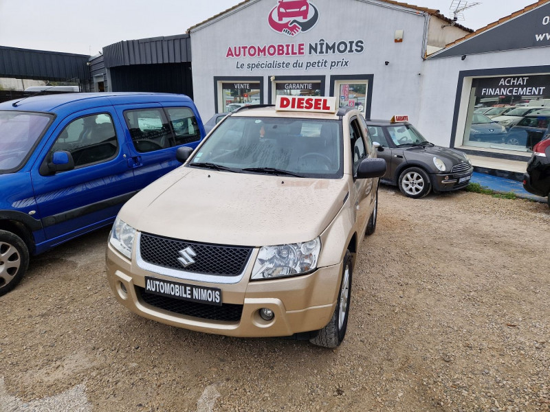 Photo 1 de l'offre de SUZUKI GRAND VITARA DDIS 1.9L PACK 3 PORTES à 8990€ chez Automobile nimois