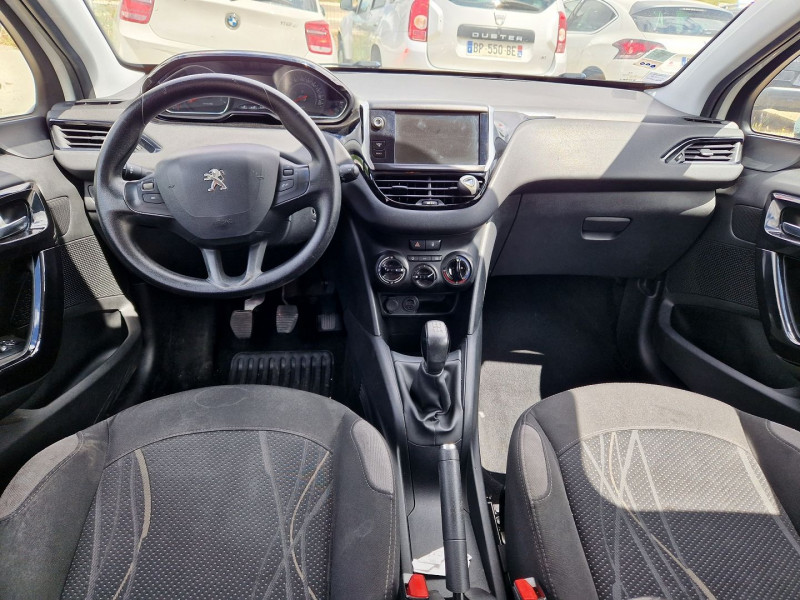 Photo 3 de l'offre de PEUGEOT 208 1.2 VTI BUSINESS PACK 5P KIT DISTRIBUTION NEUVE GARANTIE 12 MOIS à 7990€ chez Automobile nimois