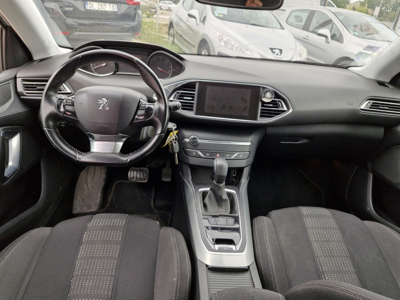 Photo 3 de l'offre de PEUGEOT 308 SW BLUEHDI  1.6L 120CH ALLURE EAT6 à 5990€ chez Automobile nimois