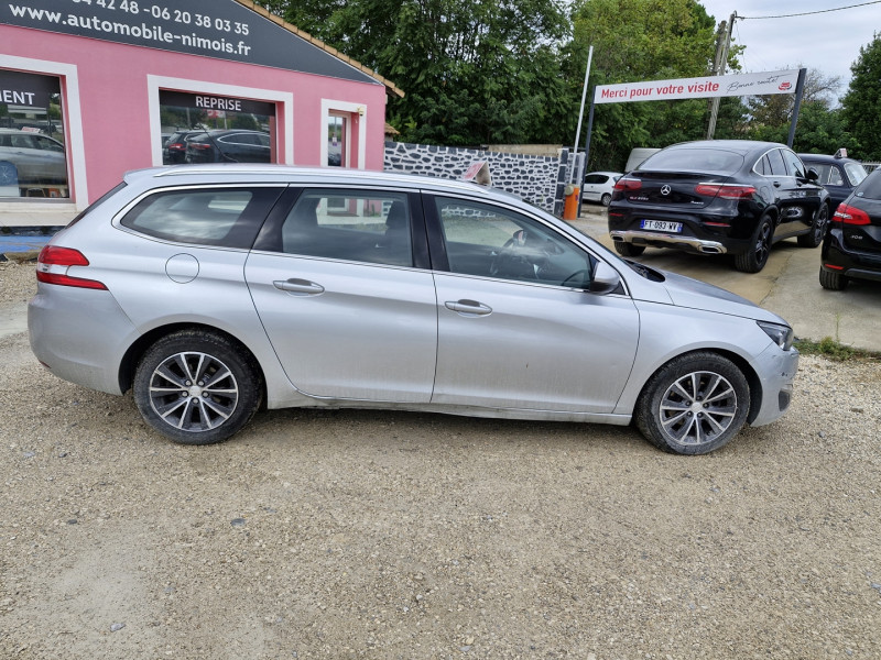 Photo 6 de l'offre de PEUGEOT 308 SW BLUEHDI  1.6L 120CH ALLURE EAT6 à 5990€ chez Automobile nimois