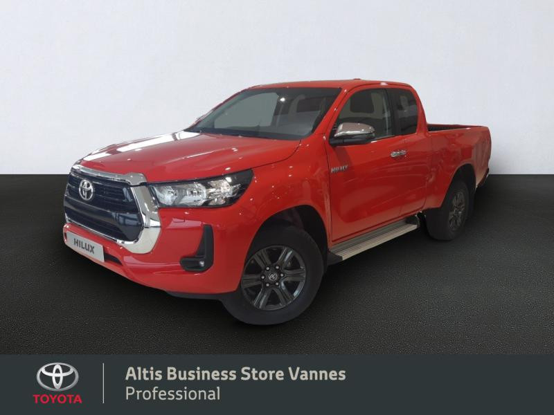 Toyota Hilux 2.4 D-4D X-Tra Cabine Légende 4WD RC21 Diesel Spéciale Rouge métallisé Occasion à vendre