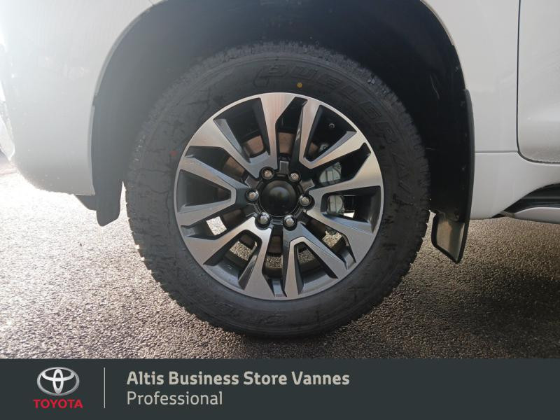 Photo 13 de l'offre de TOYOTA Land Cruiser 204 D-4D Légende BVA 3p MY22 à 65550€ chez Toyota Vannes Business Store