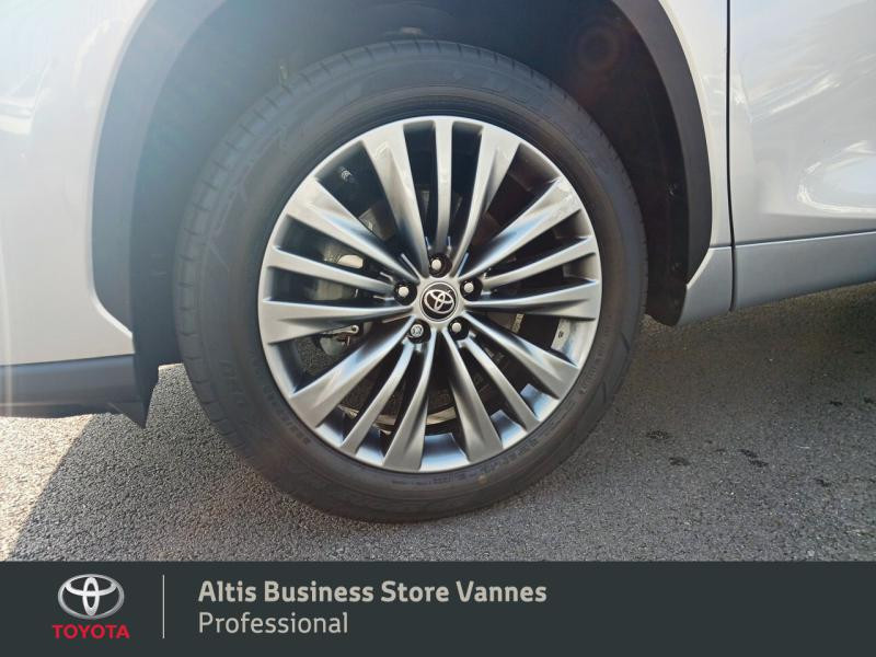 Photo 14 de l'offre de TOYOTA Highlander Hybrid 248ch Design Business AWD-I MY22 à 61900€ chez Toyota Vannes Business Store