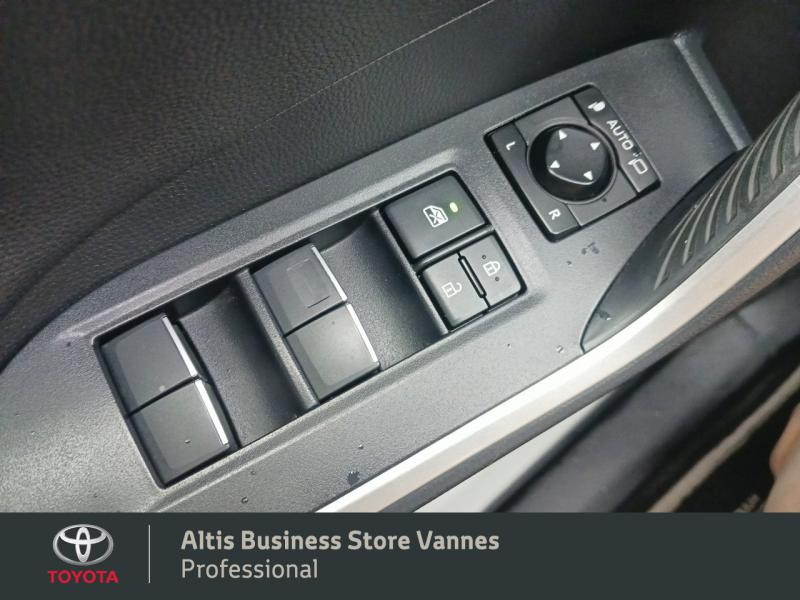 Photo 18 de l'offre de TOYOTA RAV4 Hybride 218ch Dynamic Business 2WD à 26480€ chez Toyota Vannes Business Store