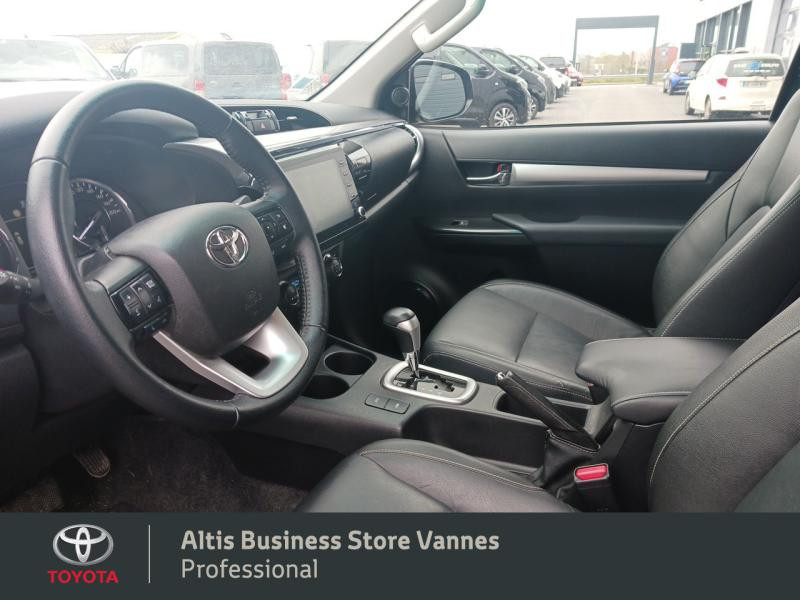 Photo 7 de l'offre de TOYOTA Hilux 2.8 D-4D X-Tra Cabine Lounge 4WD BVA RC23 à 42990€ chez Toyota Vannes Business Store