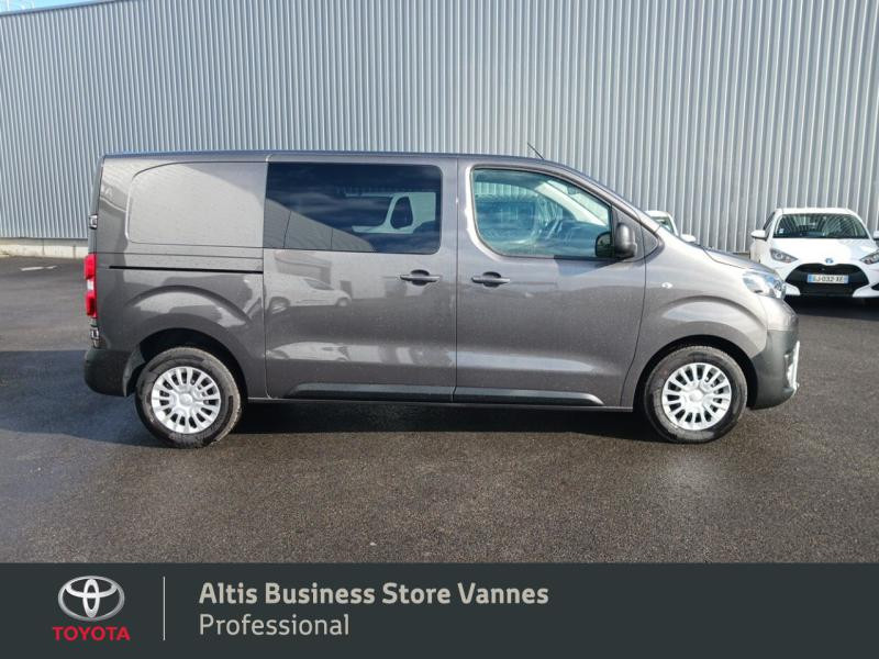 Photo 24 de l'offre de TOYOTA PROACE Medium 2.0 D-4D 140 Cabine Approfondie Business BVA MC22 à 44490€ chez Toyota Vannes Business Store
