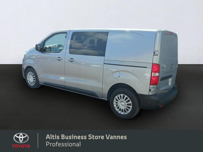 Photo 3 de l'offre de TOYOTA PROACE Medium 2.0 D-4D 140 Cabine Approfondie Business BVA MC22 à 44480€ chez Toyota Vannes Business Store