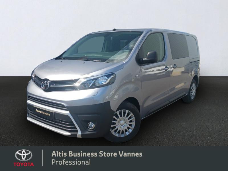 Photo 1 de l'offre de TOYOTA PROACE Medium 2.0 D-4D 140 Cabine Approfondie Business BVA MC22 à 44480€ chez Toyota Vannes Business Store