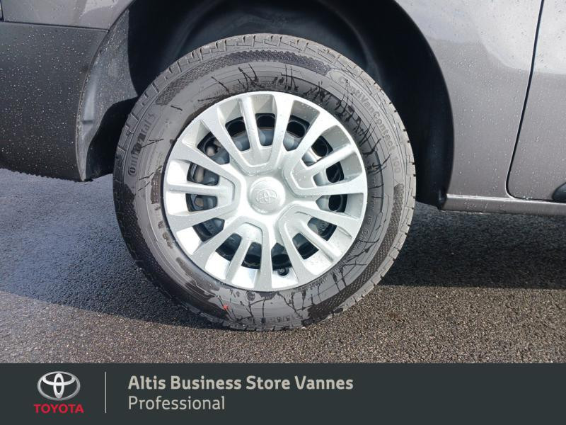 Photo 16 de l'offre de TOYOTA PROACE Medium 2.0 D-4D 140 Cabine Approfondie Business BVA MC22 à 44490€ chez Toyota Vannes Business Store
