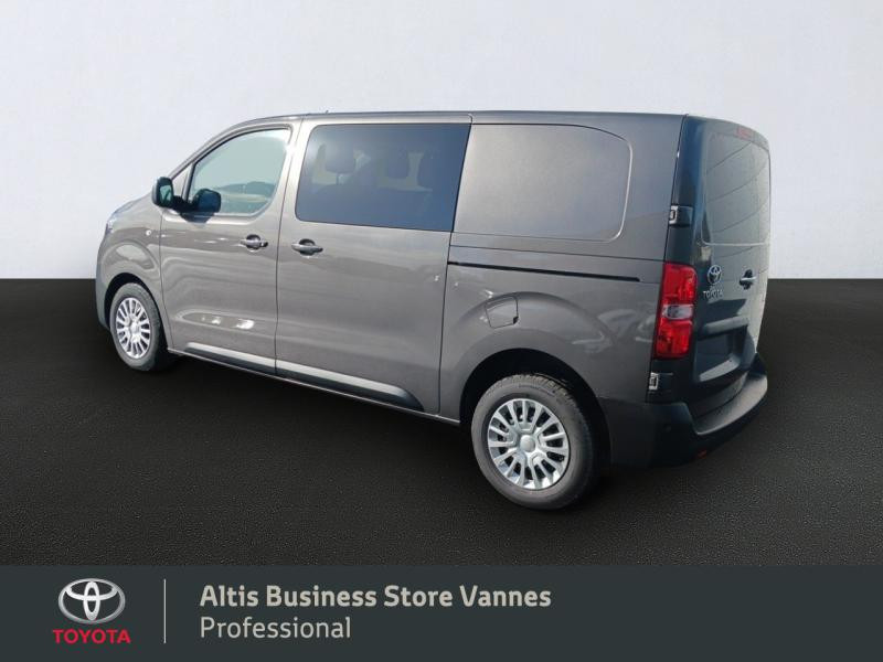 Photo 3 de l'offre de TOYOTA PROACE Medium 2.0 D-4D 140 Cabine Approfondie Business BVA MC22 à 44490€ chez Toyota Vannes Business Store