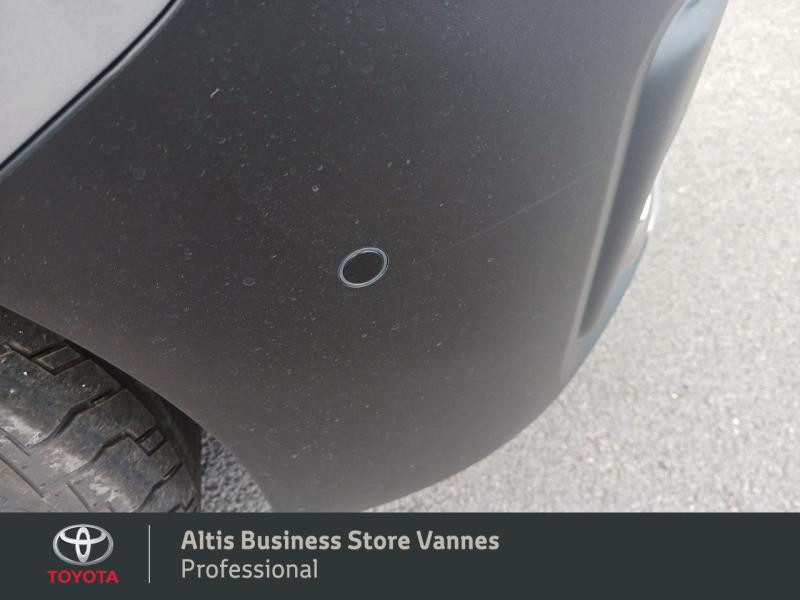 Photo 17 de l'offre de TOYOTA PROACE Medium 2.0 D-4D 140 Cabine Approfondie Business BVA MC22 à 44480€ chez Toyota Vannes Business Store
