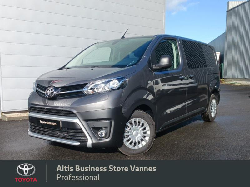 Photo 21 de l'offre de TOYOTA PROACE Medium 2.0 D-4D 140 Cabine Approfondie Business BVA MC22 à 44490€ chez Toyota Vannes Business Store