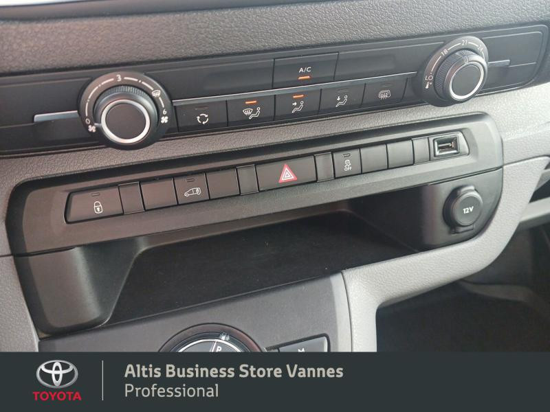 Photo 20 de l'offre de TOYOTA PROACE Long 180 D-4D Business BVA à 26480€ chez Toyota Vannes Business Store