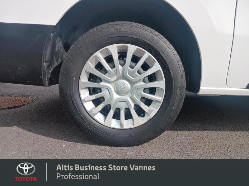 Photo 16 de l'offre de TOYOTA PROACE Long 180 D-4D Business BVA à 26480€ chez Toyota Vannes Business Store