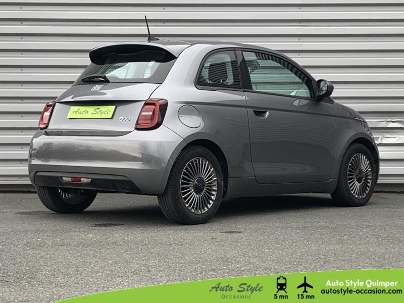 Photo 3 de l'offre de FIAT 500 e 118ch Icône à 24490€ chez Cap-Sud Automobiles - Quimper
