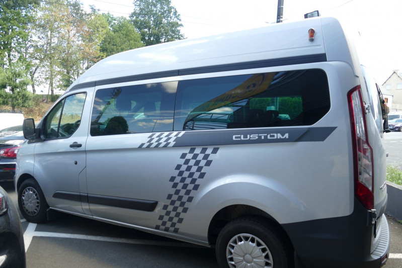 Photo 6 de l'offre de FORD TRANSIT CUSTOM KOMBI 330 L2H2 2.2 TDCI 125CH AMBIENTE à 26900€ chez Actuel Auto Import