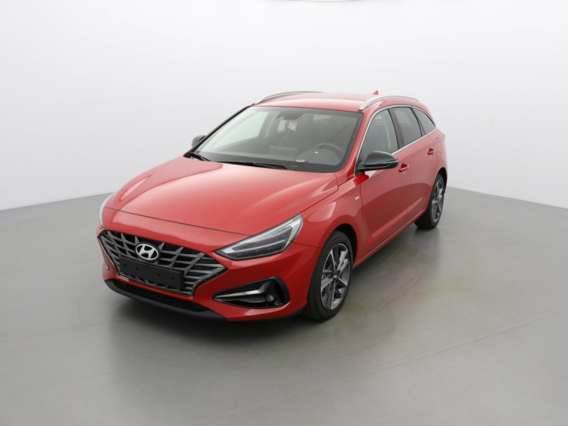 Hyundai i30 WAGON PREMIUM ESSENCE ROUGE ENGINE Occasion à vendre