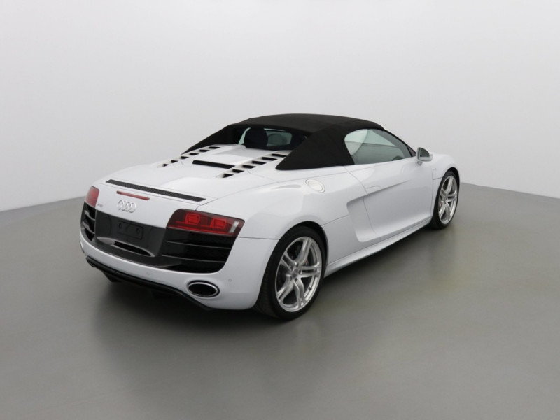 Photo 2 de l'offre de AUDI R8 SPYDER à 94530€ chez Actuel Auto Import