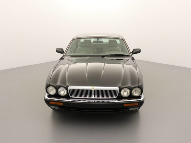 Photo 3 de l'offre de JAGUAR XJ6 Sovereign à 39675€ chez Actuel Auto Import