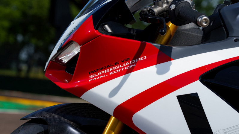 Photo 4 de l'offre de DUCATI PANIGALE V2 SUPERQUADRO FINAL EDITION à 36000€ chez Actuel Auto Import