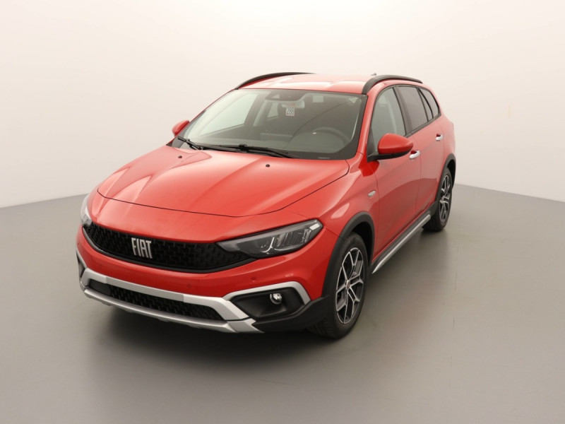 Fiat TIPO SW CROSS HEV/ESSENCE ROUGE PASSIONE Occasion à vendre