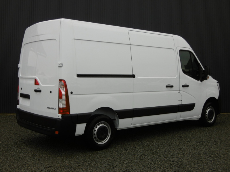 Photo 2 de l'offre de RENAULT MASTER 3 PHASE 3 L2H2  CONFORT à 37020€ chez Actuel Auto Import