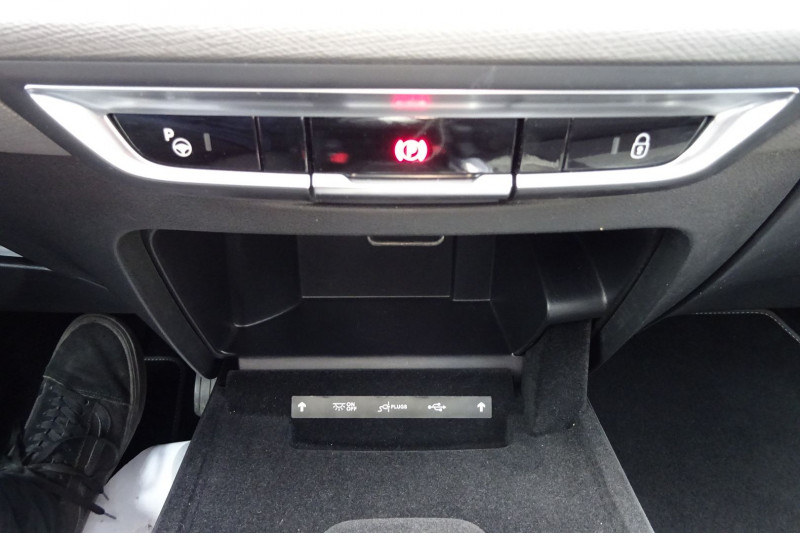 Photo 16 de l'offre de CITROEN GRAND C4 SPACETOURER BLUEHDI 130CH S&S SHINE PACK EAT8 E6.D à 25990€ chez Mézière Automobiles