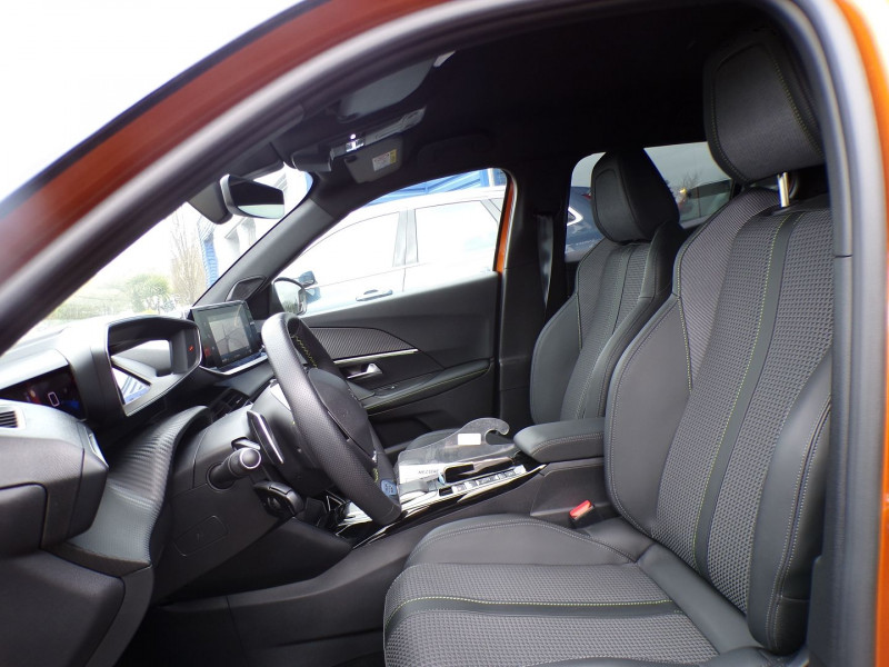 Photo 6 de l'offre de PEUGEOT 2008 1.5 BLUEHDI 130CH S&S GT EAT8 à 25990€ chez Mézière Automobiles