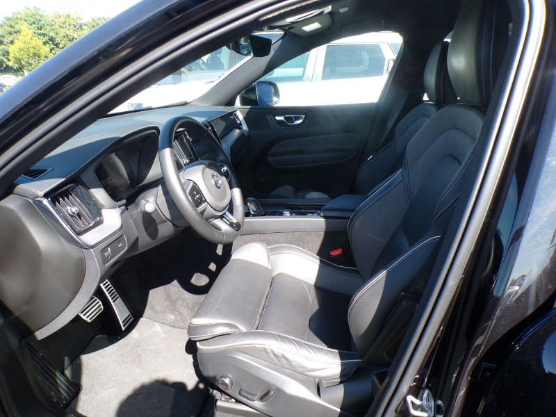 Photo 6 de l'offre de VOLVO XC60 B4 ADBLUE 197CH R-DESIGN GEARTRONIC à 40990€ chez Mézière Automobiles