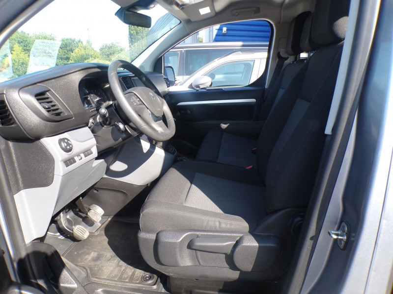 Photo 7 de l'offre de PEUGEOT EXPERT FG M 2.0 BLUEHDI 145CH S&S CABINE APPROFONDIE FIXE PACK ASPHALT à 30990€ chez Mézière Automobiles