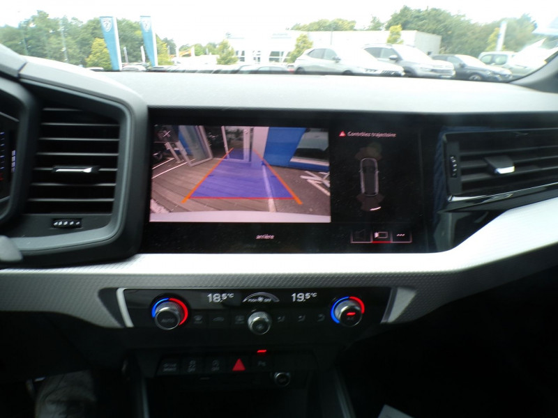 Photo 10 de l'offre de AUDI A1 SPORTBACK 40 TFSI 200CH S LINE S TRONIC 6 à 23990€ chez Mézière Automobiles