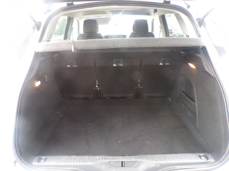 Photo 5 de l'offre de CITROEN C4 PICASSO BLUEHDI 120CH FEEL S&S EAT6 à 12990€ chez Mézière Automobiles