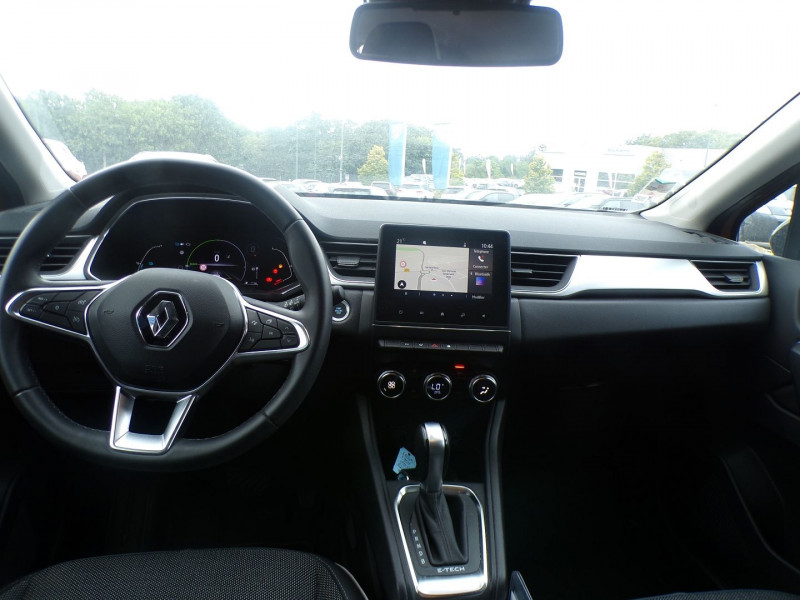 Photo 7 de l'offre de RENAULT CAPTUR II 1.6 E-TECH HYBRIDE 145CH INTENS -21 à 20000€ chez Mézière Automobiles