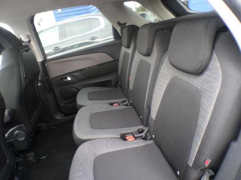 Photo 6 de l'offre de CITROEN C4 PICASSO BLUEHDI 120CH FEEL S&S EAT6 à 12990€ chez Mézière Automobiles