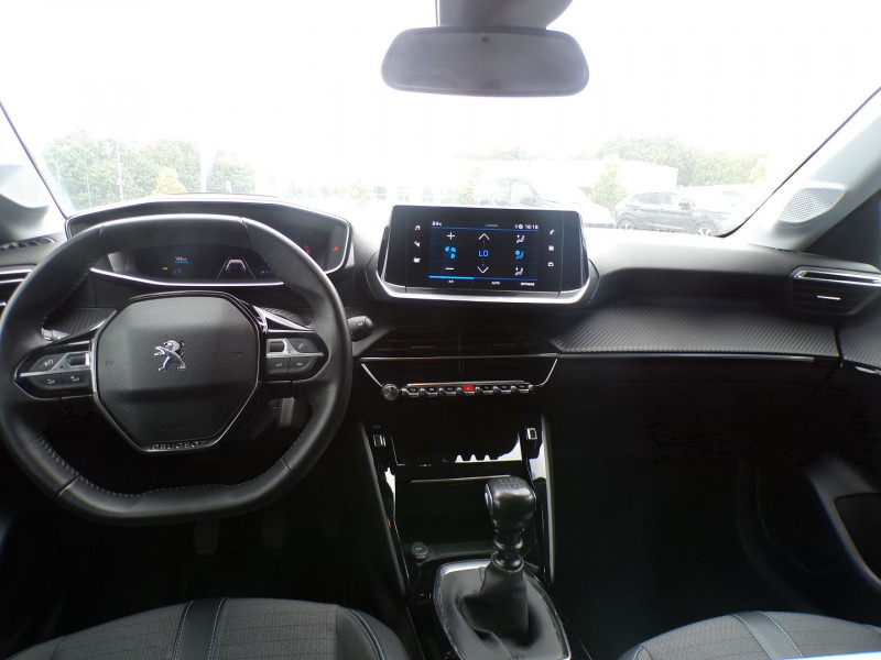 Photo 8 de l'offre de PEUGEOT 208 1.5 BLUEHDI 100CH S&S ALLURE PACK à 17990€ chez Mézière Automobiles