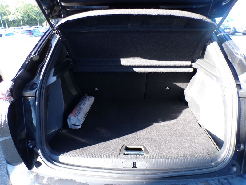 Photo 5 de l'offre de PEUGEOT 2008 1.5 BLUEHDI 110CH S&S STYLE à 14490€ chez Mézière Automobiles