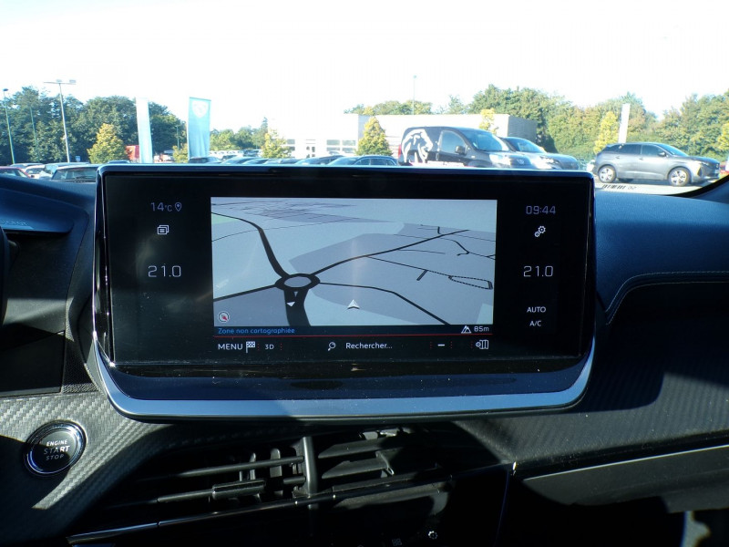 Photo 8 de l'offre de PEUGEOT 208 1.5 BLUEHDI 100CH S&S GT à 17990€ chez Mézière Automobiles