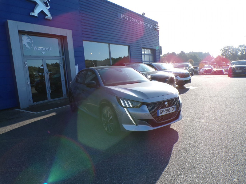 Photo 2 de l'offre de PEUGEOT 208 1.5 BLUEHDI 100CH S&S GT à 17990€ chez Mézière Automobiles