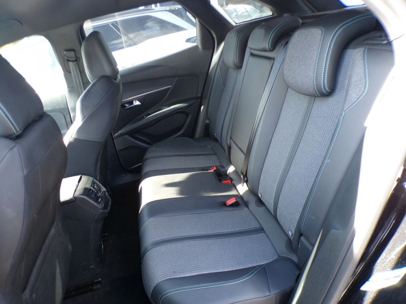 Photo 6 de l'offre de PEUGEOT 3008 1.5 BLUEHDI 130CH S&S ALLURE PACK EAT8 à 29990€ chez Mézière Automobiles