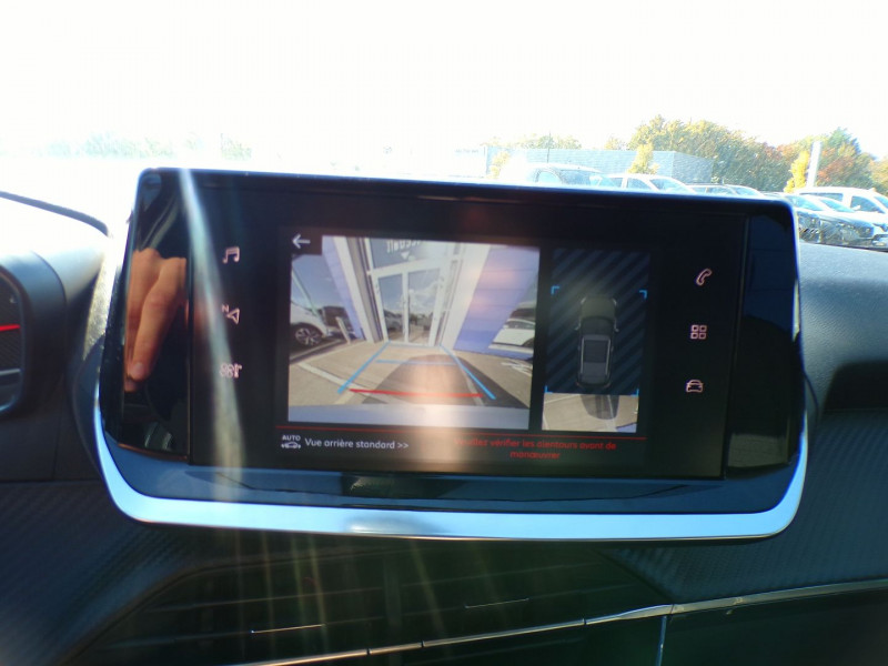 Photo 8 de l'offre de PEUGEOT 2008 1.5 BLUEHDI 130CH S&S ALLURE EAT8 125G à 23990€ chez Mézière Automobiles