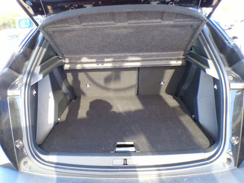 Photo 5 de l'offre de PEUGEOT 2008 1.5 BLUEHDI 130CH S&S ALLURE EAT8 125G à 23990€ chez Mézière Automobiles