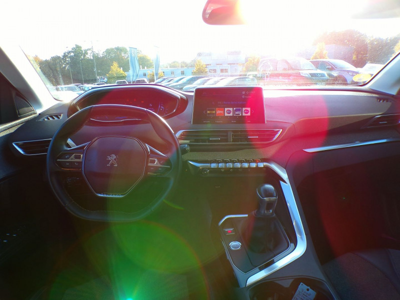 Photo 7 de l'offre de PEUGEOT 3008 1.6 BLUEHDI 120CH ALLURE S&S à 16990€ chez Mézière Automobiles