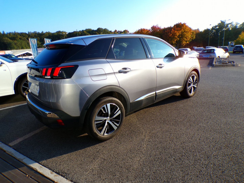 Photo 3 de l'offre de PEUGEOT 3008 1.6 BLUEHDI 120CH ALLURE S&S à 16990€ chez Mézière Automobiles