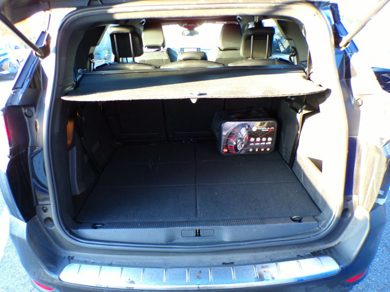 Photo 5 de l'offre de PEUGEOT 5008 1.5 BLUEHDI 130CH S&S ALLURE PACK EAT8 à 29990€ chez Mézière Automobiles