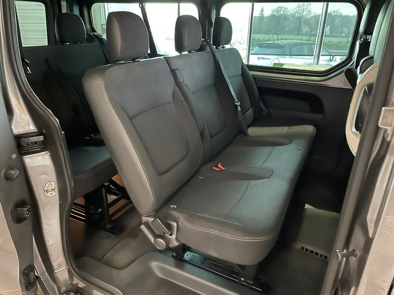 Photo 9 de l'offre de OPEL Vivaro Combi 1.6 CDTI BiTurbo 120 K2900 L2H1 Pack Clim + ecoFLEX Start/Stop à 24990€ chez Cotten Autos avenue de la gare