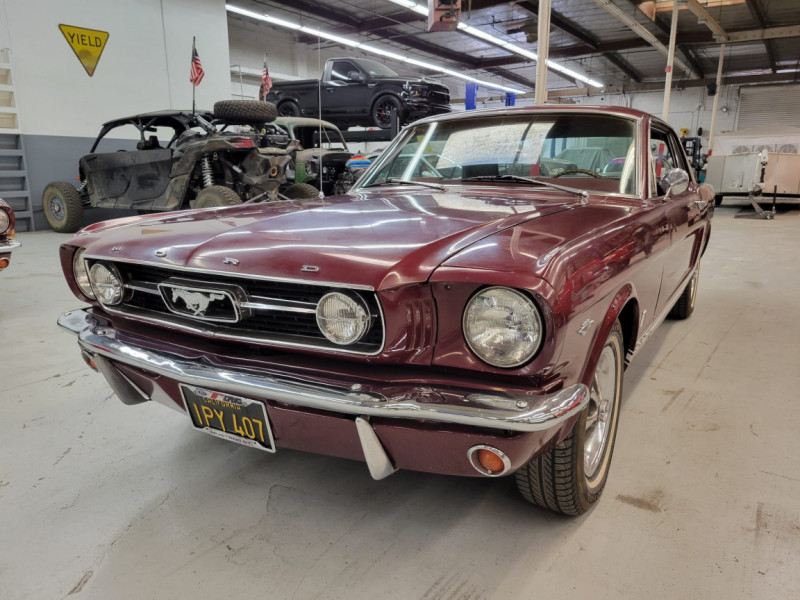 Ford MUSTANG COUPE GT CODE A  Essence sans plomb  Occasion à vendre