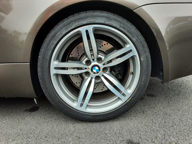 Photo 32 de l'offre de BMW SERIE 6 M6 Cabriolet SMG7 à 44000€ chez Centrale auto marché Périgueux